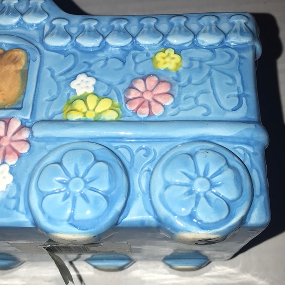 Vintage Choo Choo train planter in blue/teddy bear - Picture 3 of 11